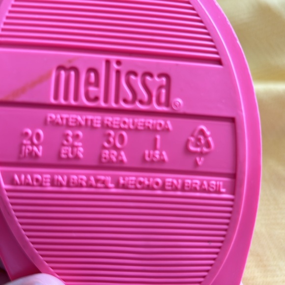 Melisa hot pink Mary Jane 1 nwot stars in gold on sides and gold toe bow - Picture 10 of 10